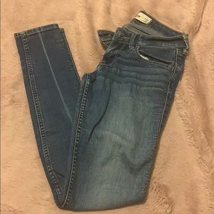 Light Wash Skinny Jeans